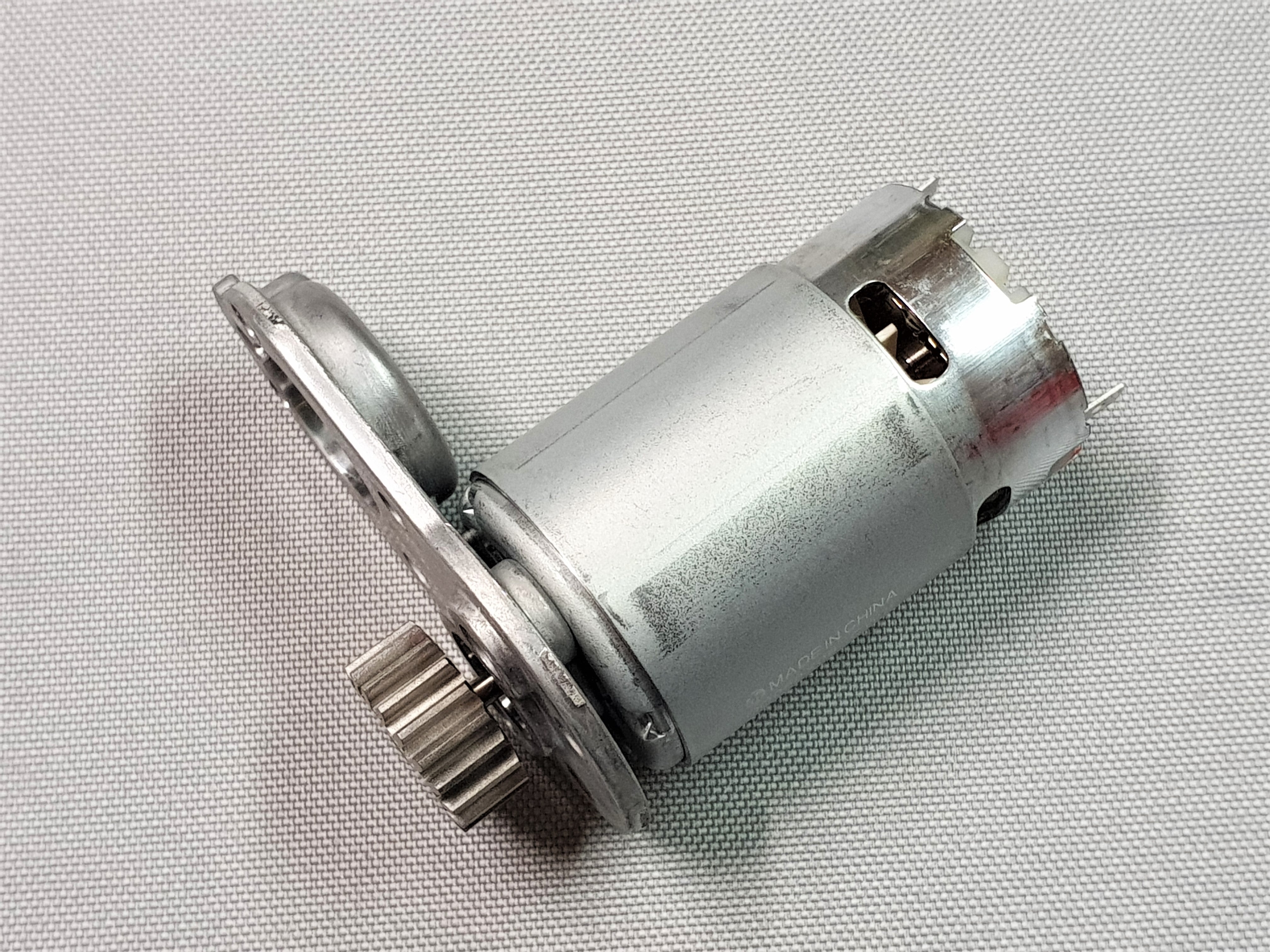 Neue echte Makita 629932-8 Motor 18V für Trimmer Bur181 DUR181 BUR141 UR180D