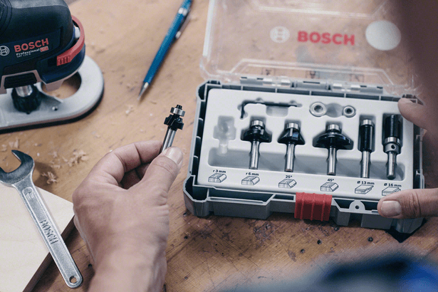 New Genuine Bosch 2607017472 Mixed Router Bit Sets, 15-Pieces