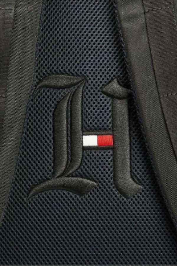 Tommy Hilfiger Mens Black Backpack - Sleek and Stylish for Everyday Use