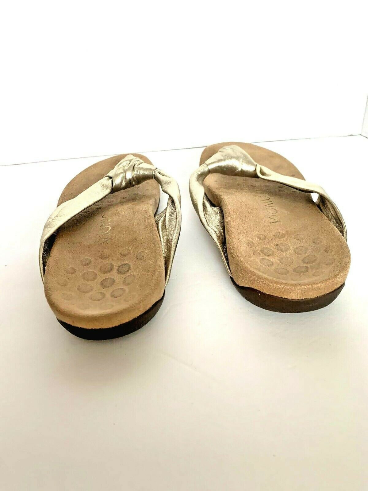 Vionic Pippa Gold Leather Comfort Sandal Flip Flop Women's